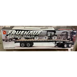 AMT/ERTL 1:25 Fruehauf Flatbed Semi Trailer,  Factory sealed